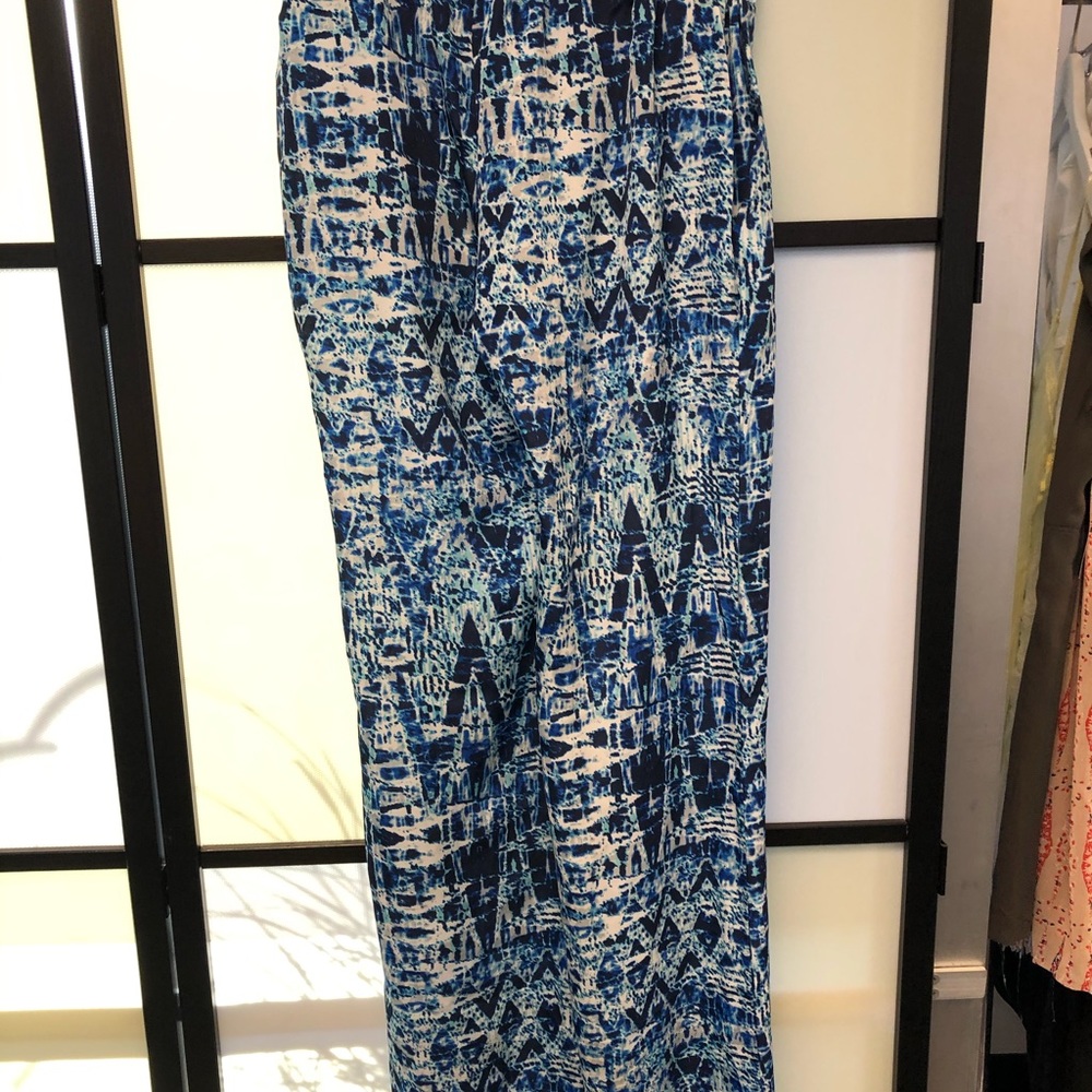 Leyden Aztec print with tag